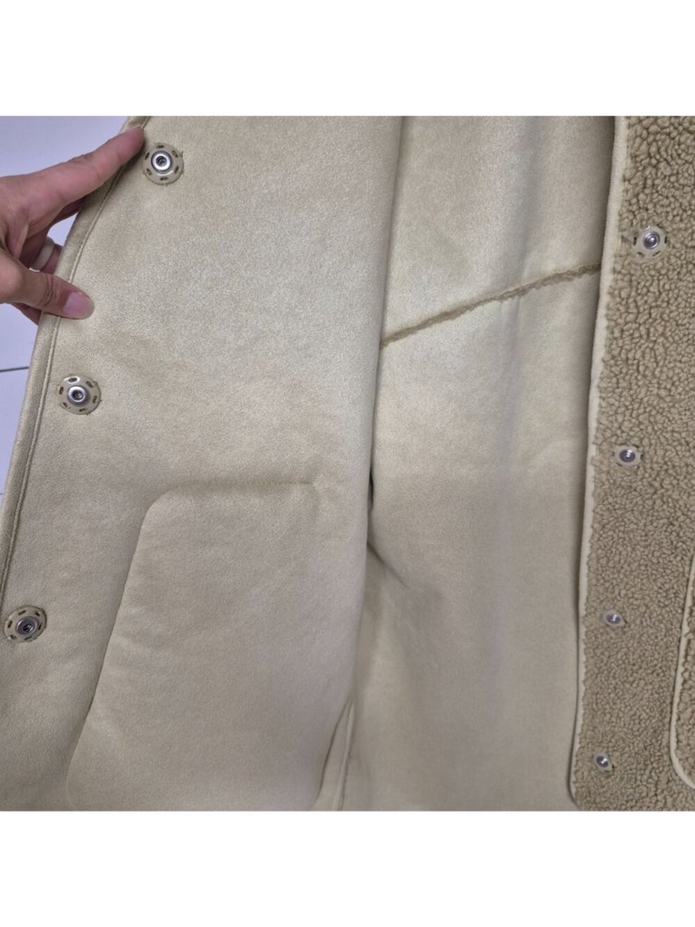Zara Beige Faux Shearling Snap-Button Coat With Front Pockets - Picture 5 of 8